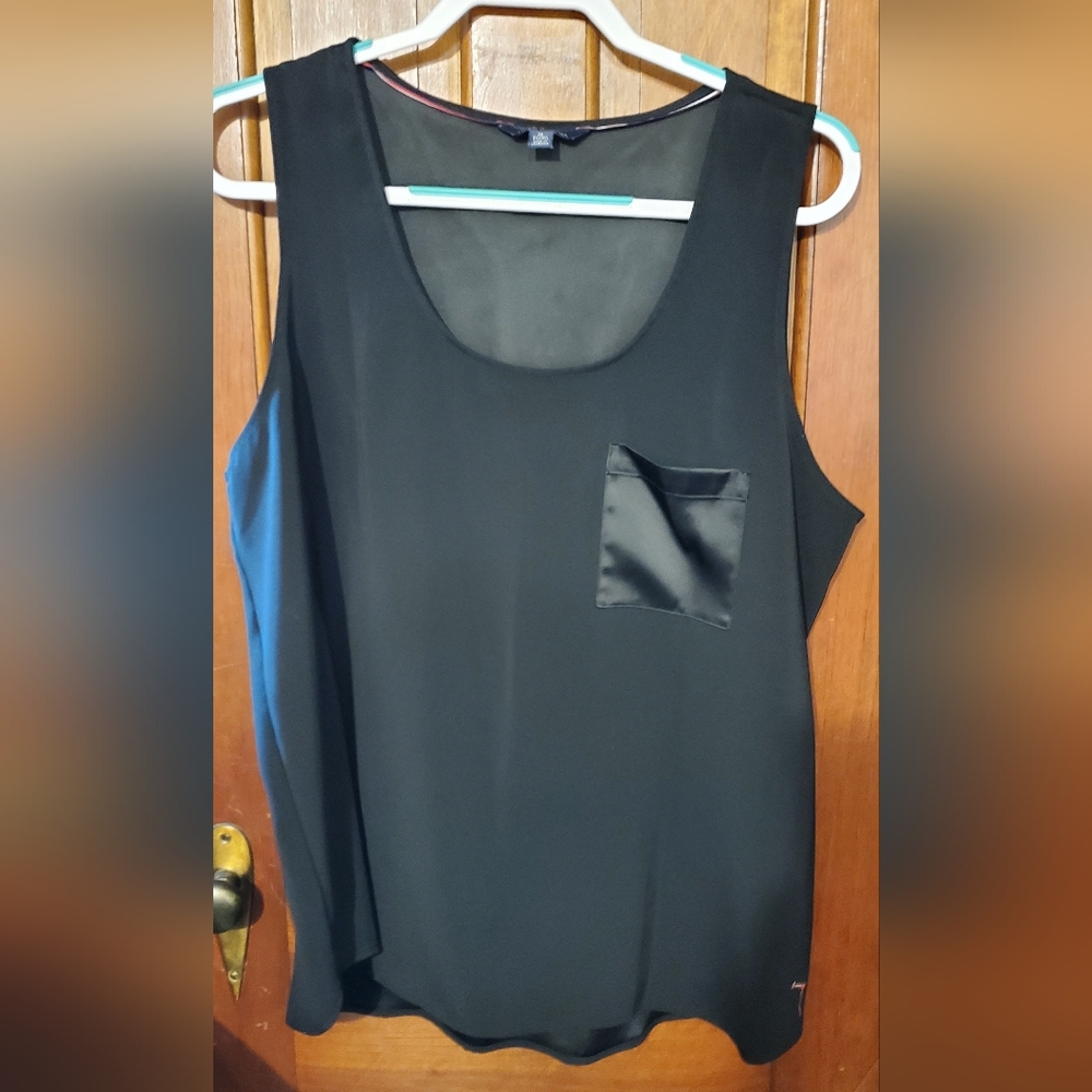 Tommy Hilfiger dressy tank black size xl
